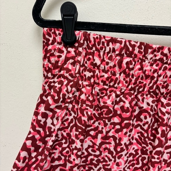 Athleta Mesh Racer Run High Rise 3" Shorts Large - Picture 3 of 12